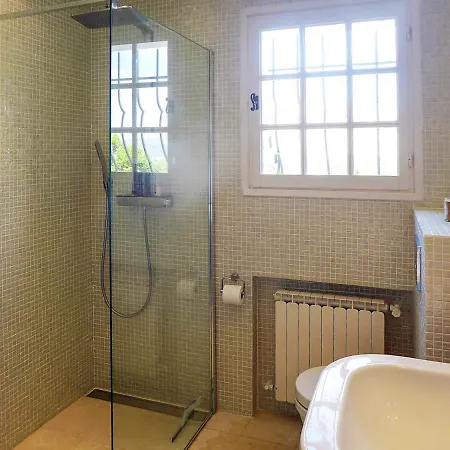 Sainte-maxime Sleeps 10 Pool Wifi 빌라 *